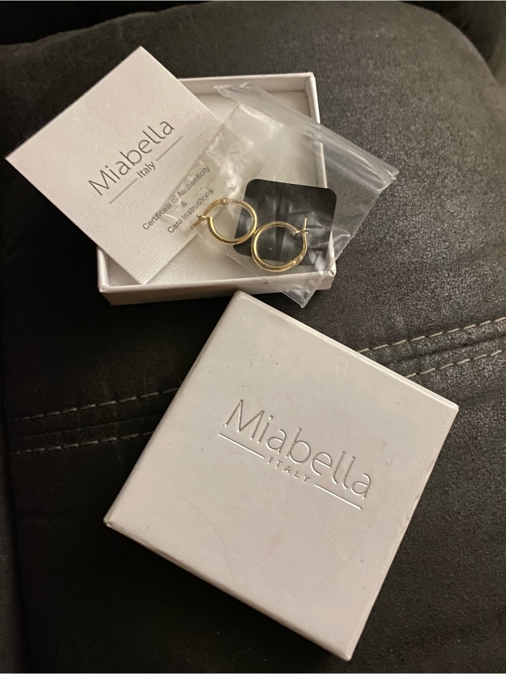 Miabella  Gold Small Hoop Earrings